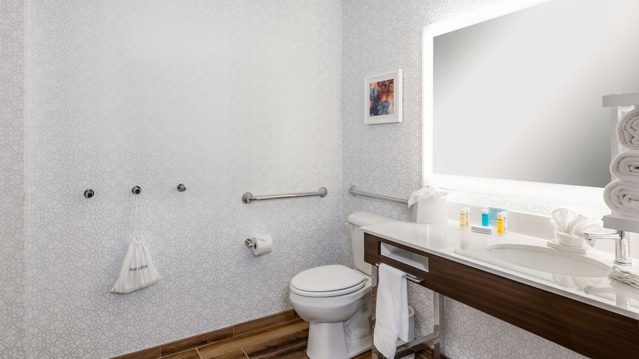 Photo of Bathroom in Hopkinsville