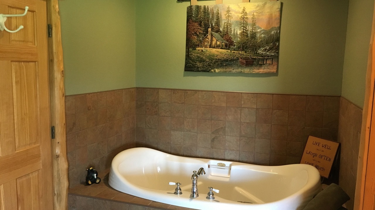 Photo of Bedroom in Ashland