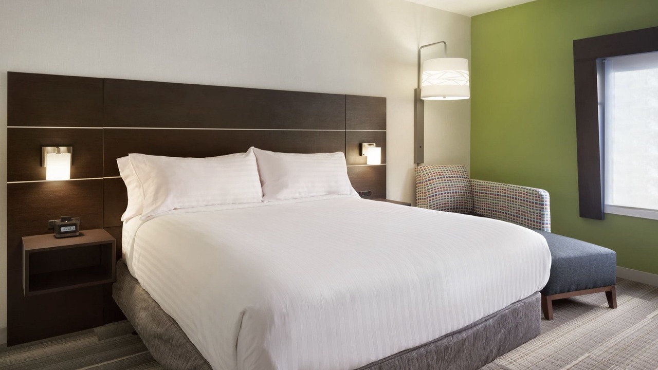 Photo of Bedroom in Canton