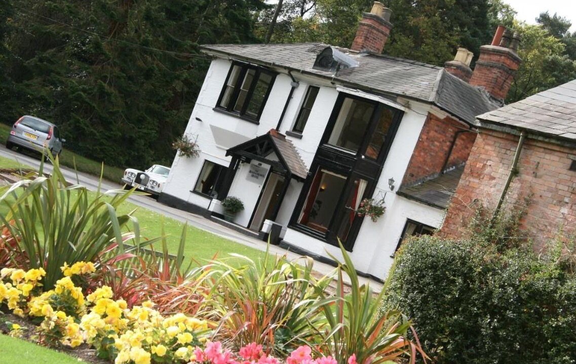 Photo of Buildings in Cleedownton