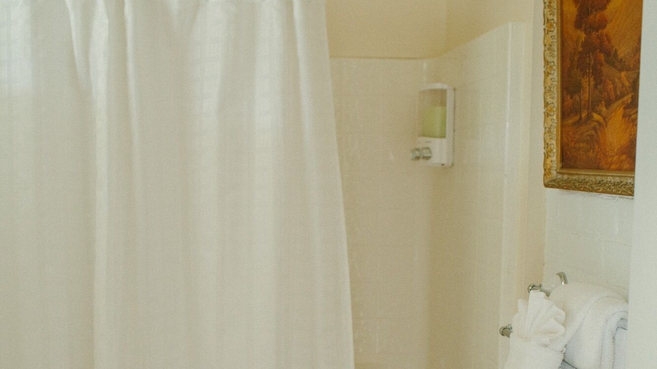 Photo of Bathroom in McGaheysville