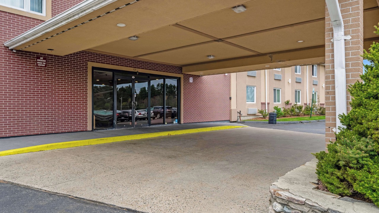 Photo of Outdoor in Foxboro