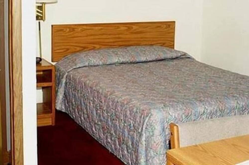 Photo of Bedroom in Albert Lea
