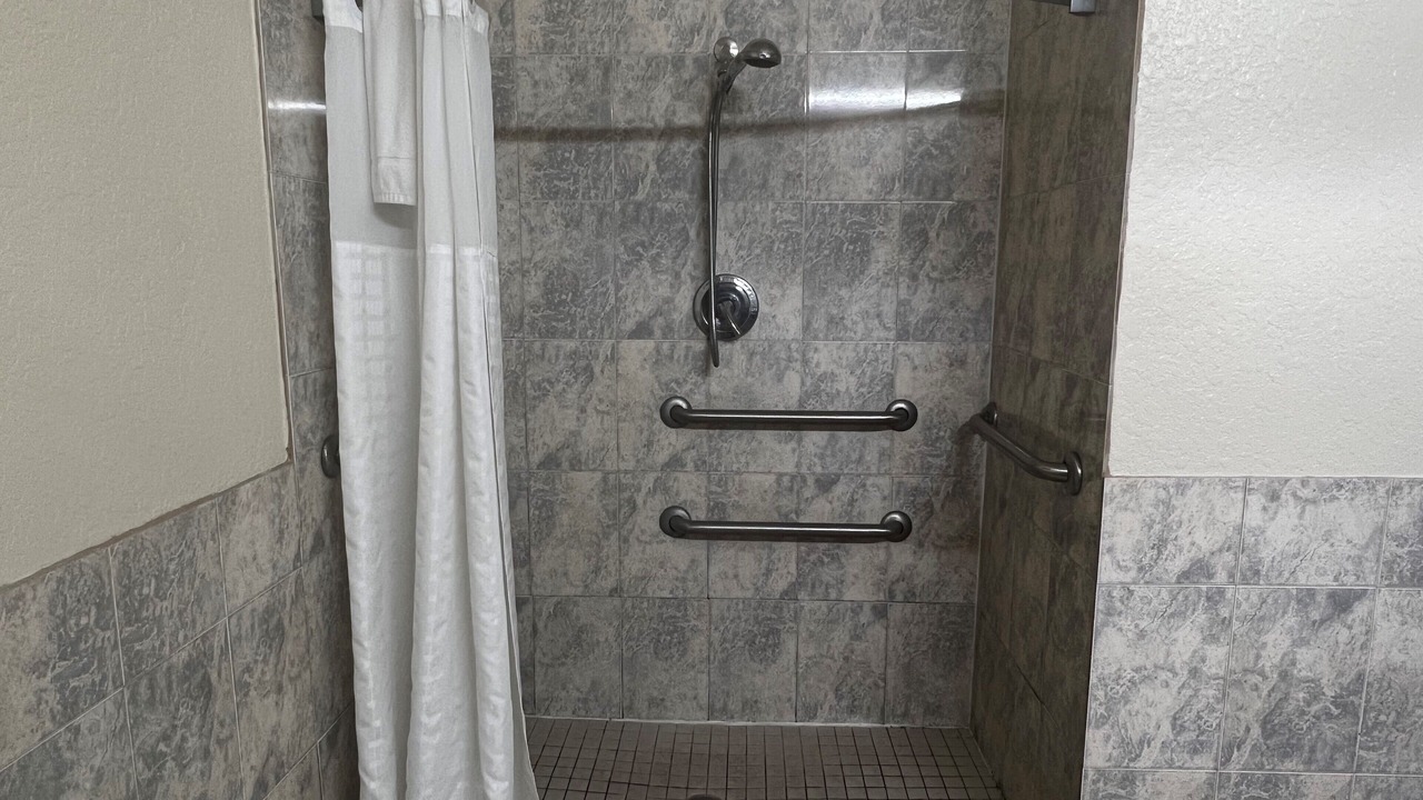 Photo of Bathroom in Brookshire