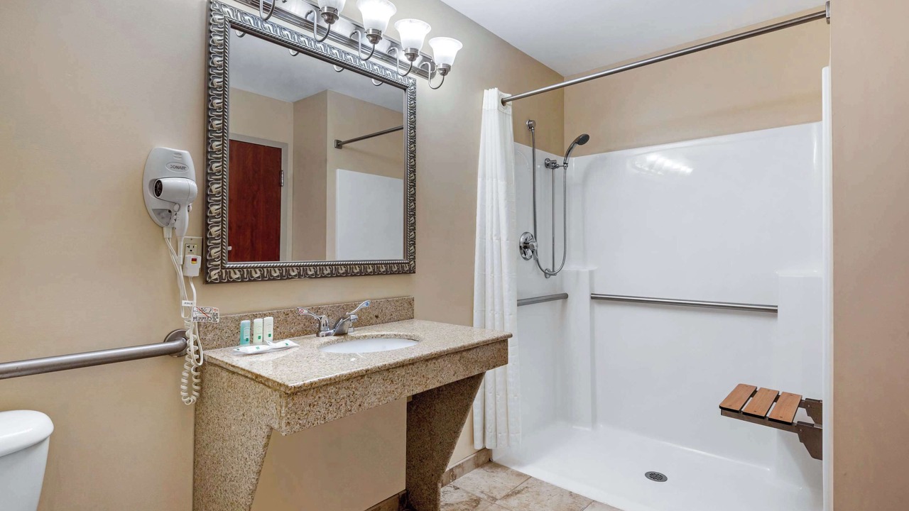 Photo of Bedroom in Smyrna