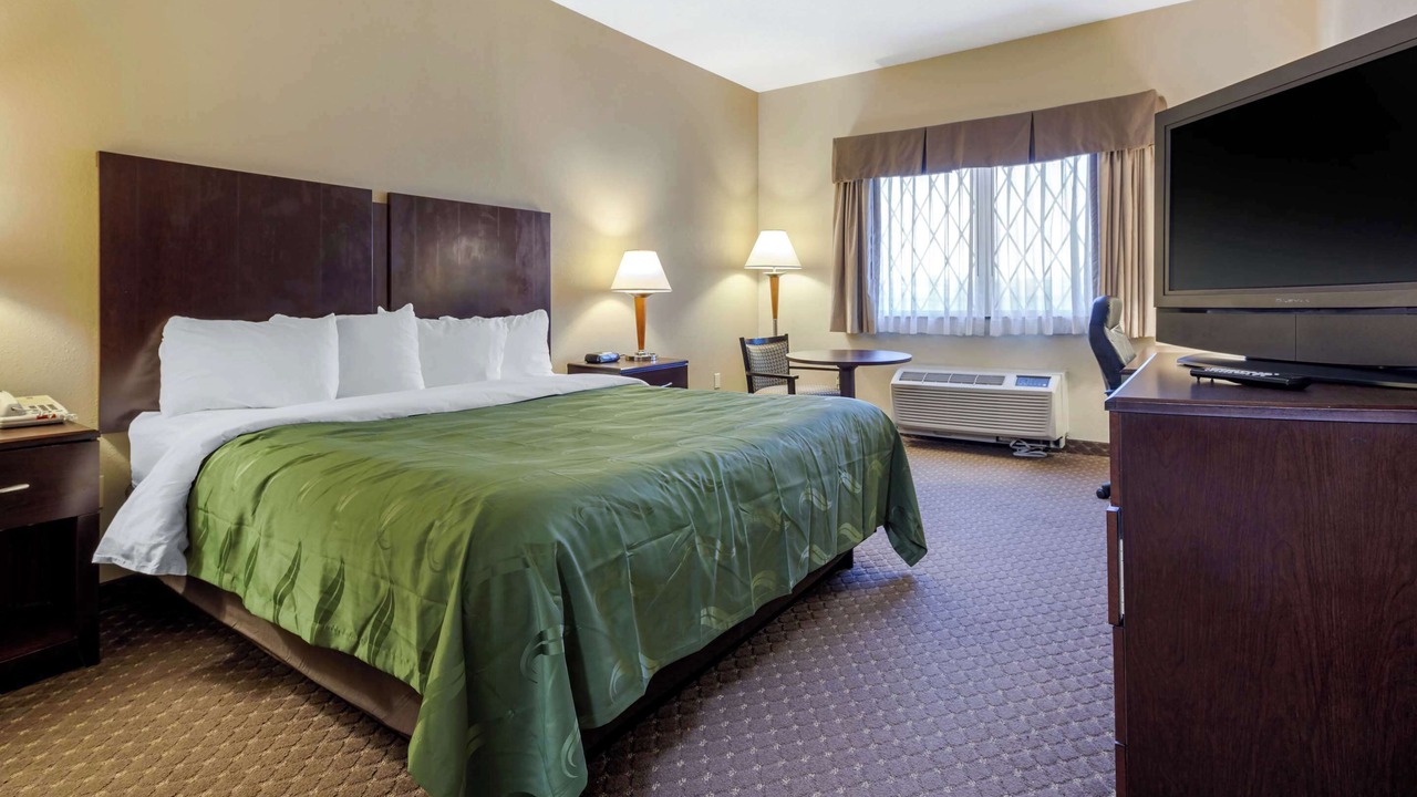 Photo of Bedroom in Smyrna