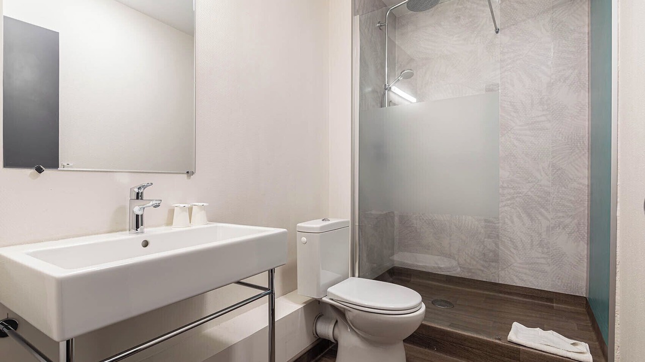 Photo of Bathroom in Le Puy-en-Velay