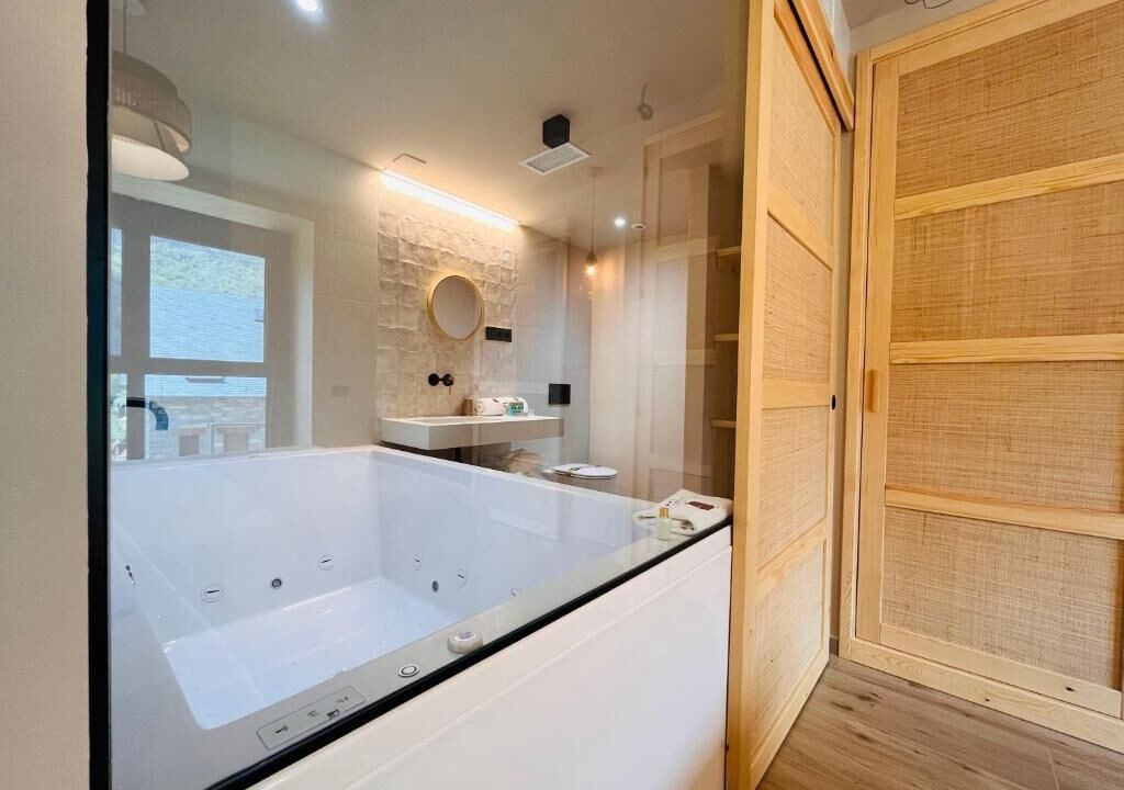 Photo of Bathroom in Plan