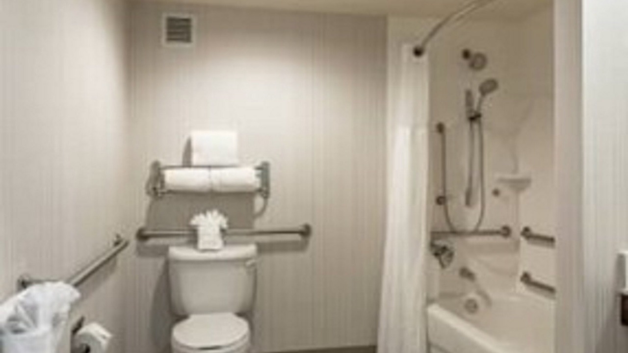 Photo of Bedroom in South Side
