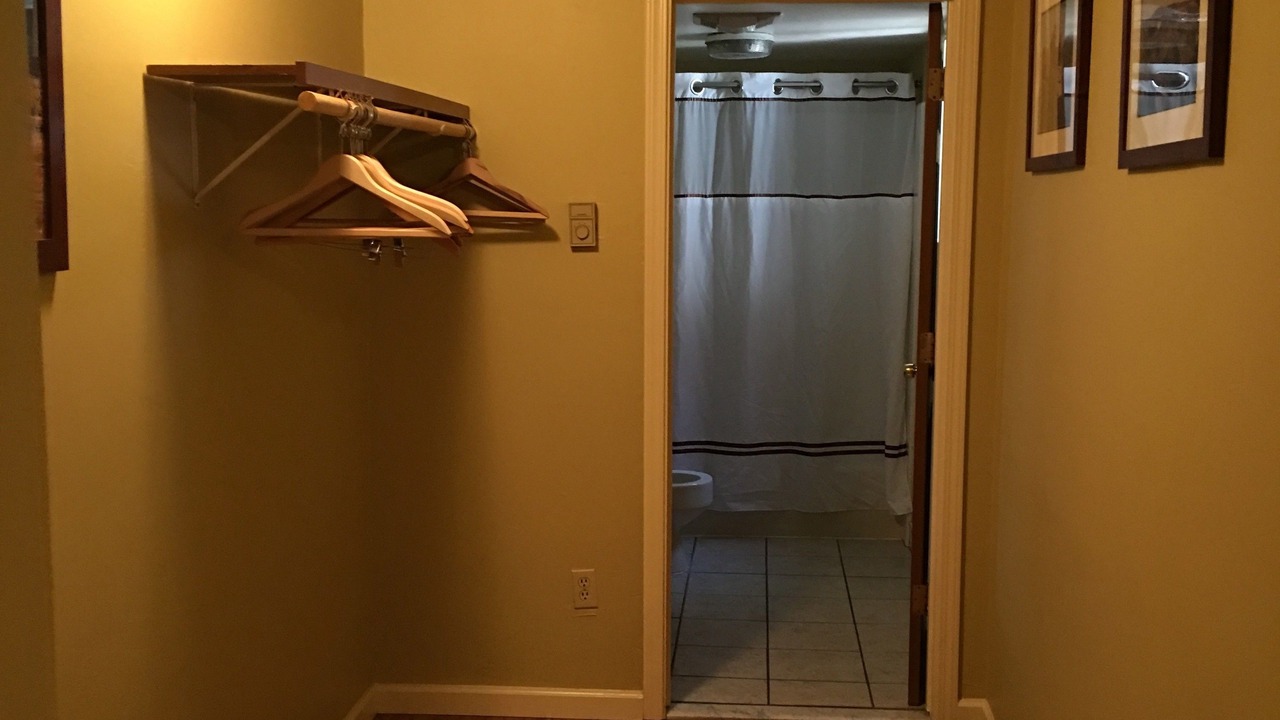 Photo of Bathroom in Lee Vining