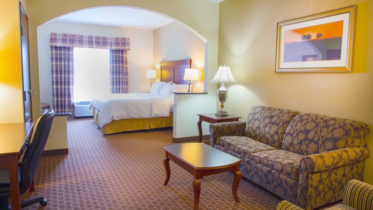 Photo of Bedroom in Center