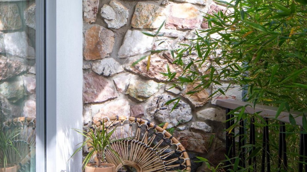 Photo of Patio Balcony in Roseville - Fleet Ridge