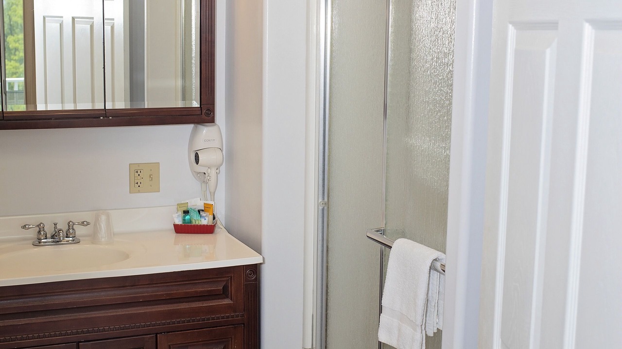 Photo of Bathroom in Town of Reading