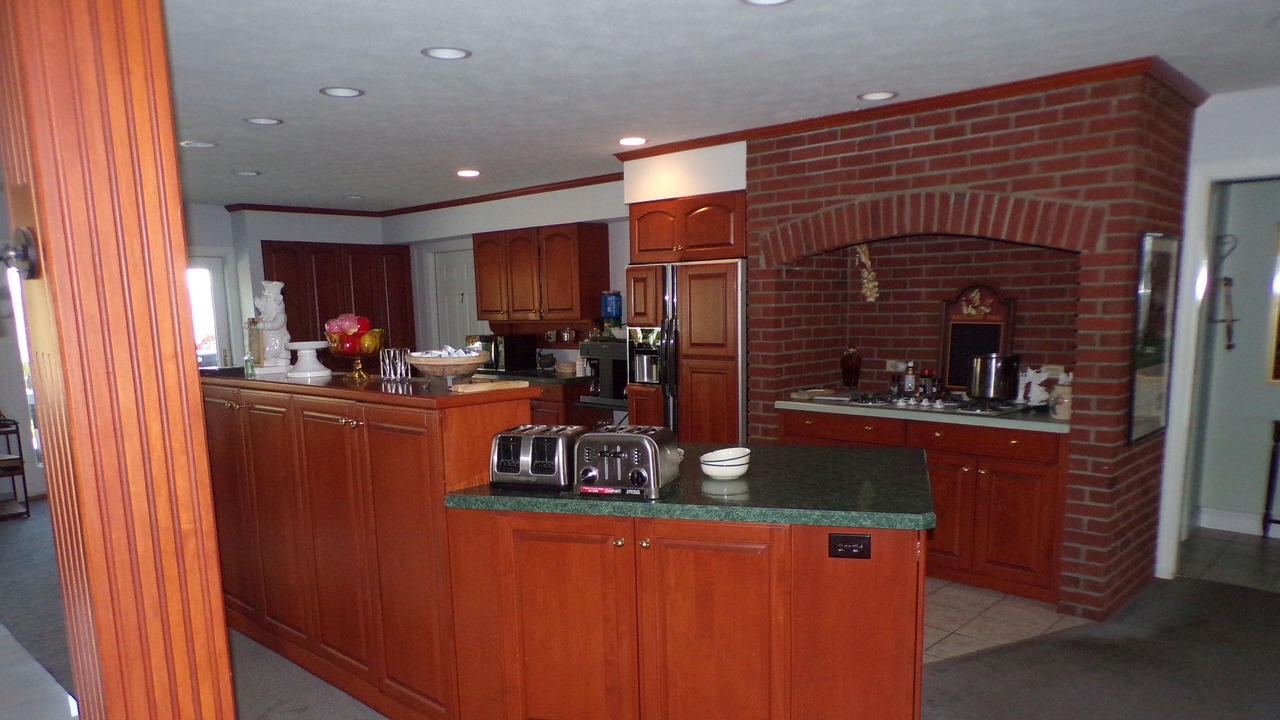 Photo of Kitchen in Town of Reading