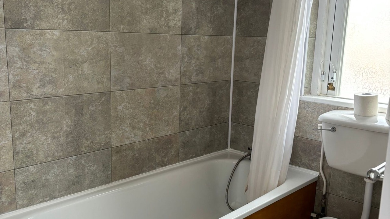 Photo of Bathroom in Folkestone