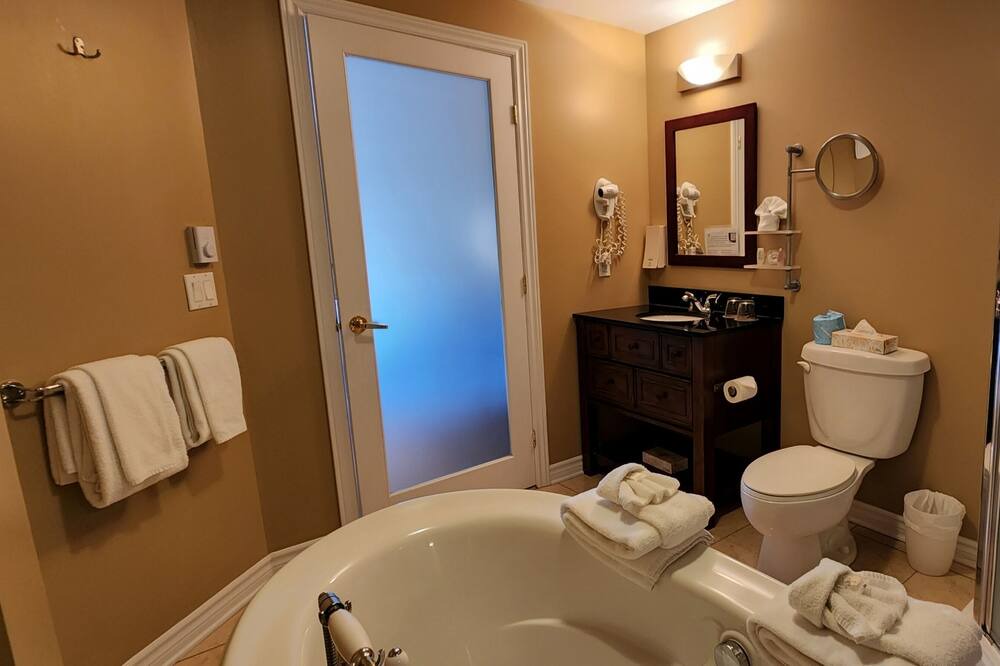 Photo of Bathroom in Piedmont
