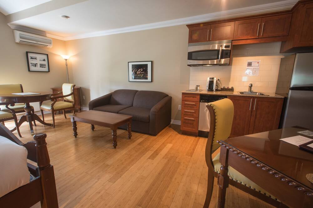 Photo of Livingroom in Piedmont