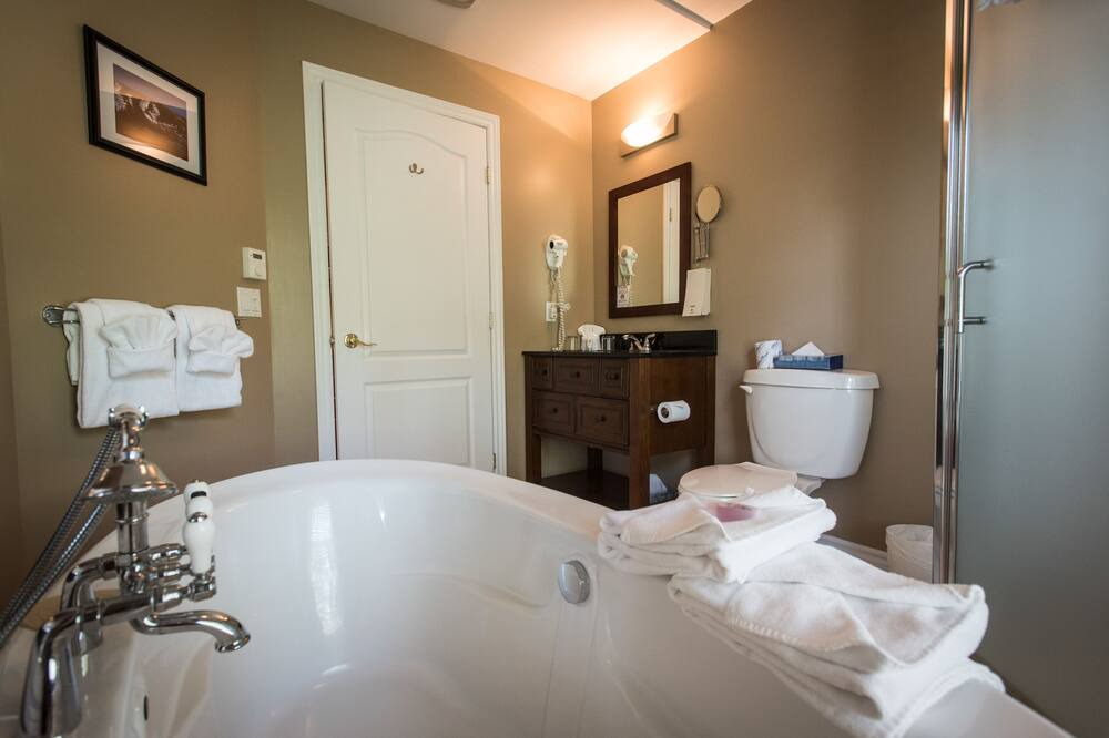 Photo of Bathroom in Piedmont