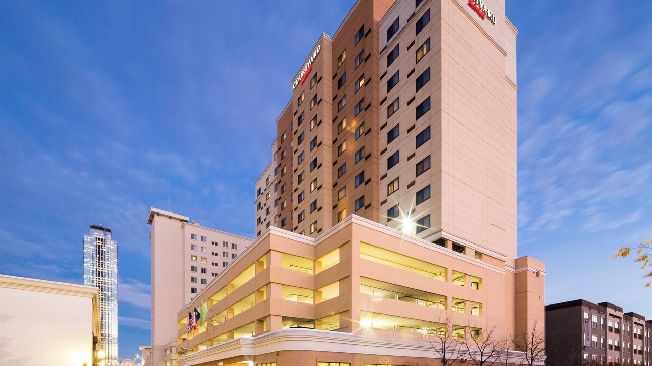Photo of Outdoor in Uptown