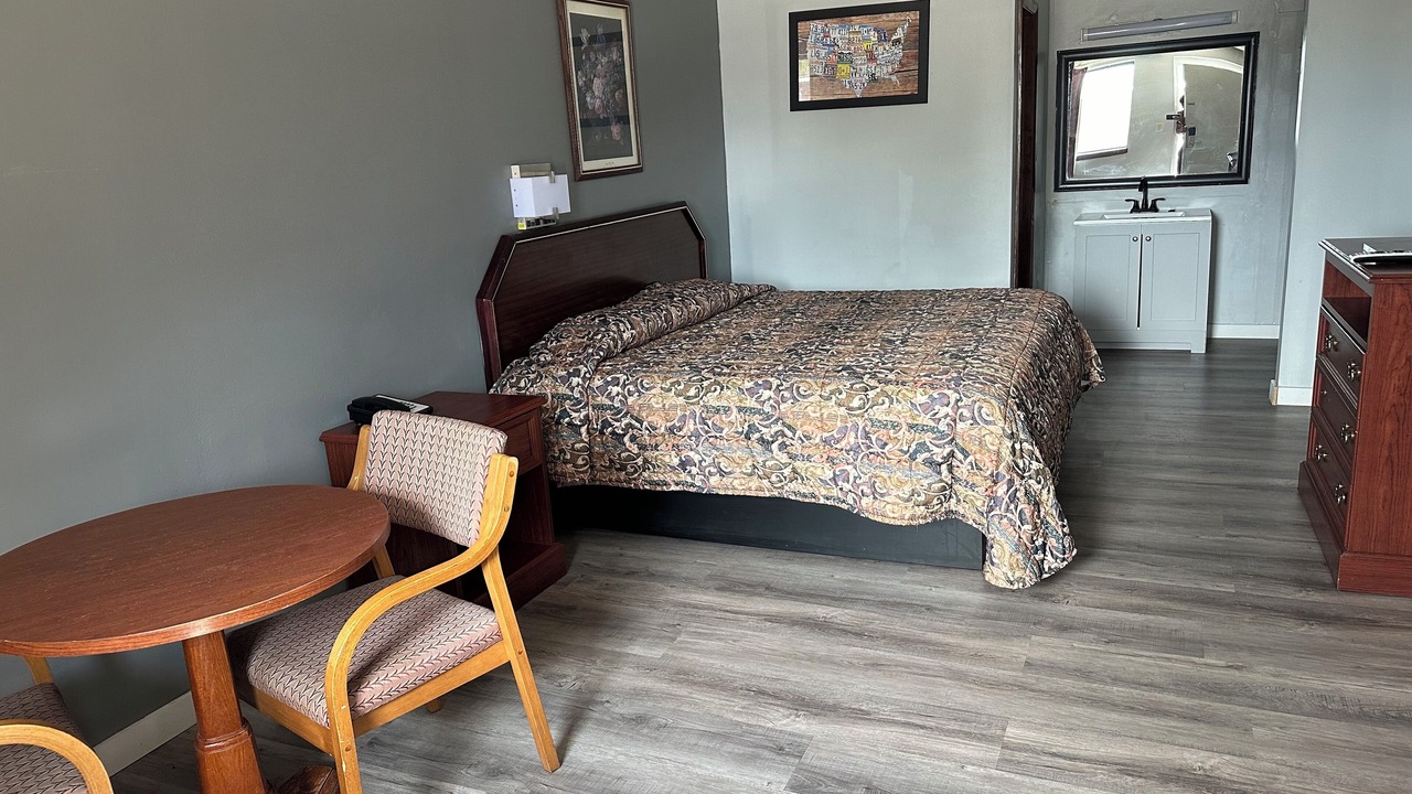 Photo of Bedroom in Gadsden