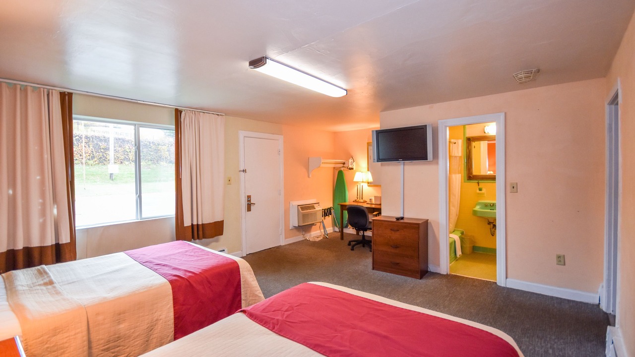 Photo of Bedroom in Framingham