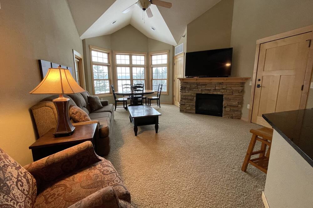 Photo of Livingroom in Three Lakes