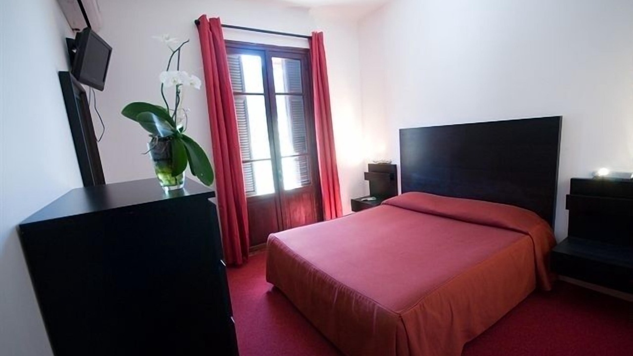 Photo of Bedroom in Porto