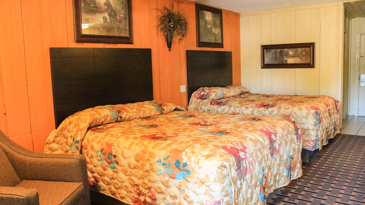 Photo of Bedroom in Broken Bow