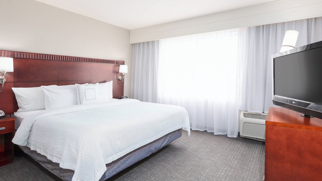 Photo of Bedroom in South Side