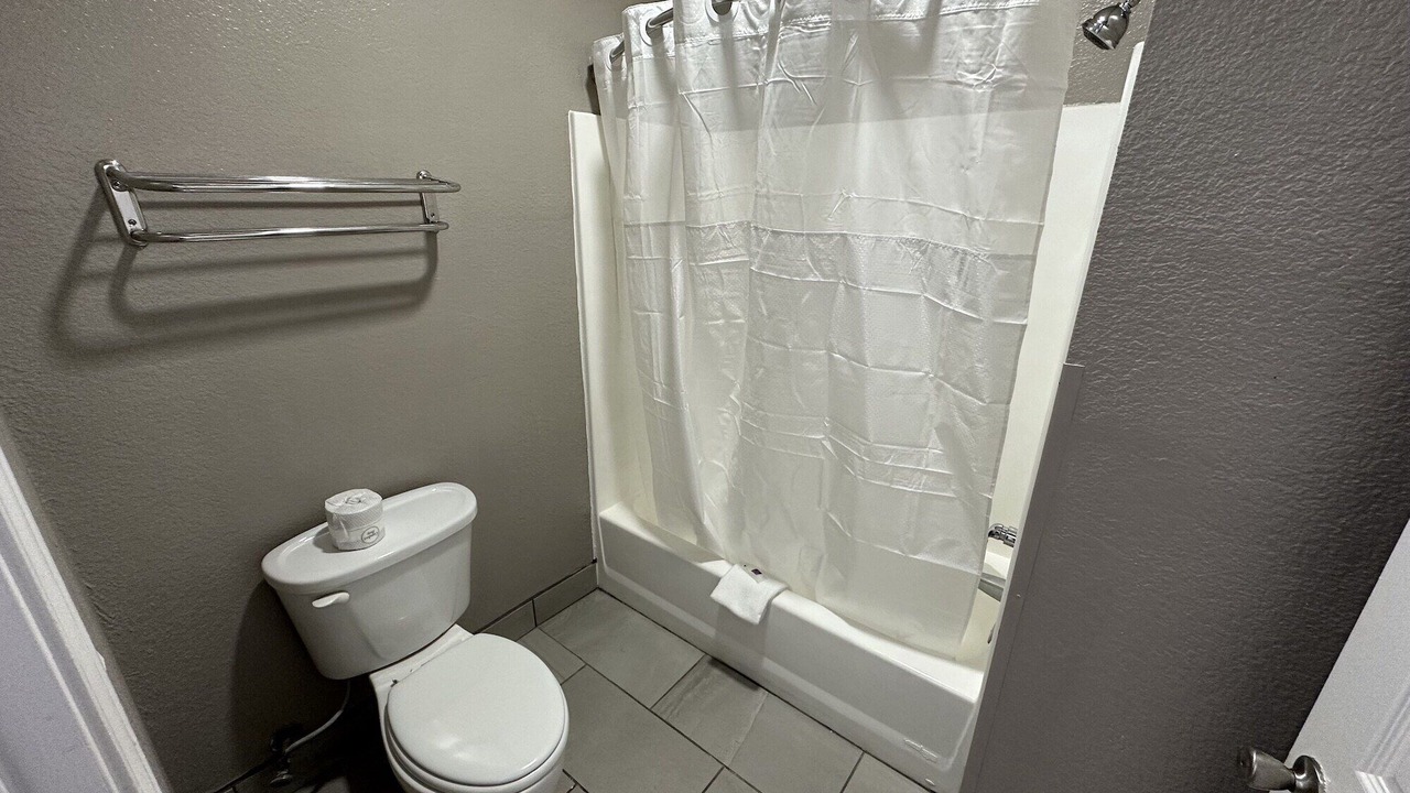 Photo of Bathroom in Alvarado