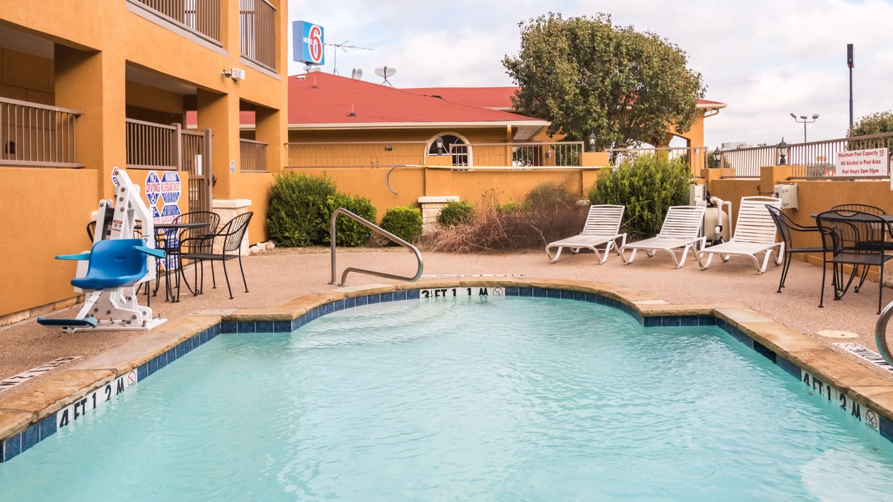 Photo of Outdoor in Alvarado