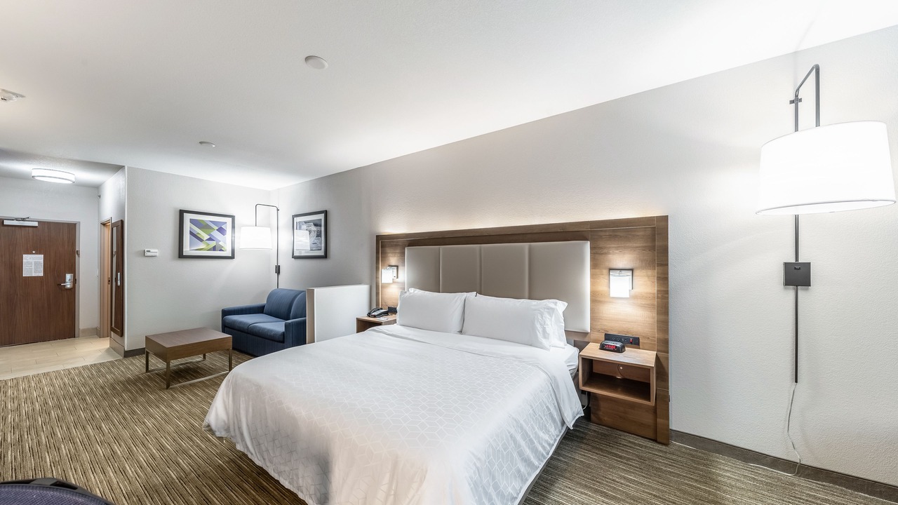 Photo of Bedroom in Fossil Creek