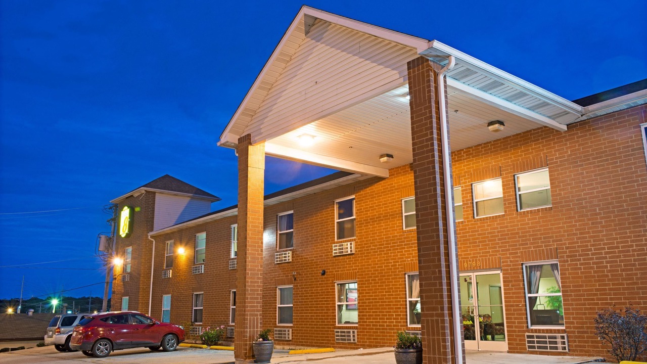 Photo of Outdoor in Airport Township