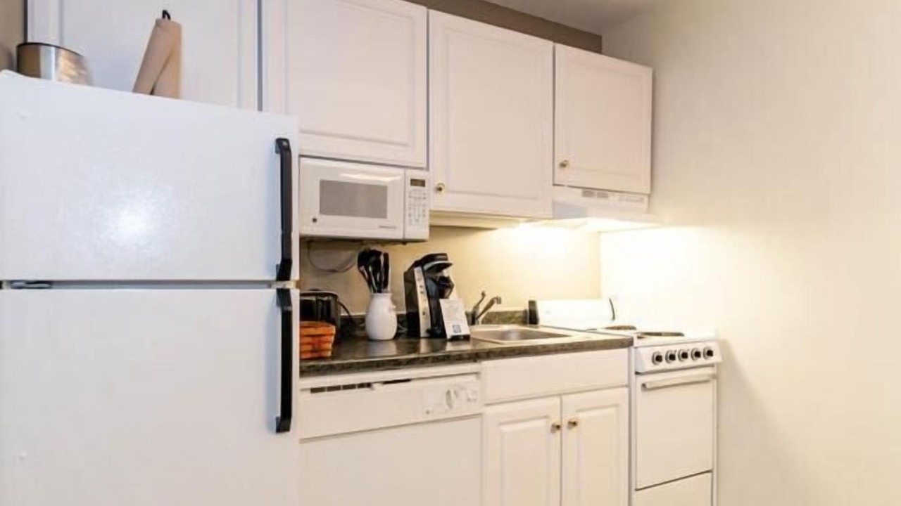 Photo of Others in Bartlett