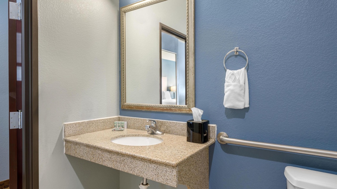 Photo of Bathroom in Levelland