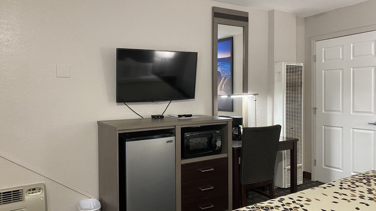 Photo of Bedroom in Tahoe Valley