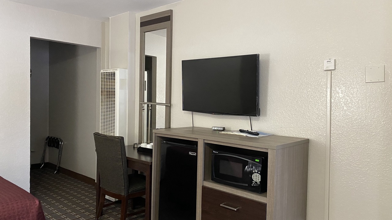Photo of Bedroom in Tahoe Valley