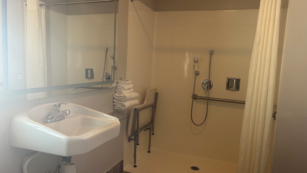 Photo of Bedroom in Tahoe Valley