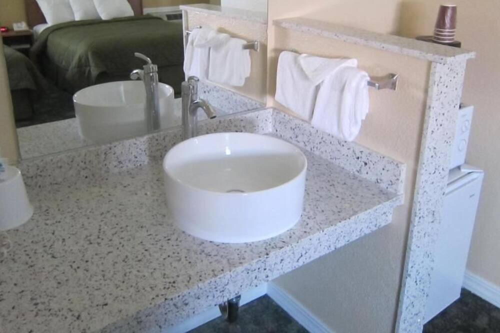 Photo of Bathroom in Seaside