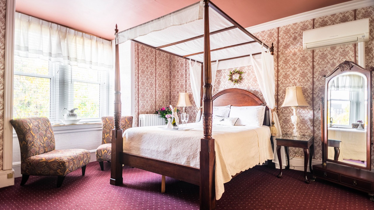 Photo of Bedroom in Downtown Ottawa