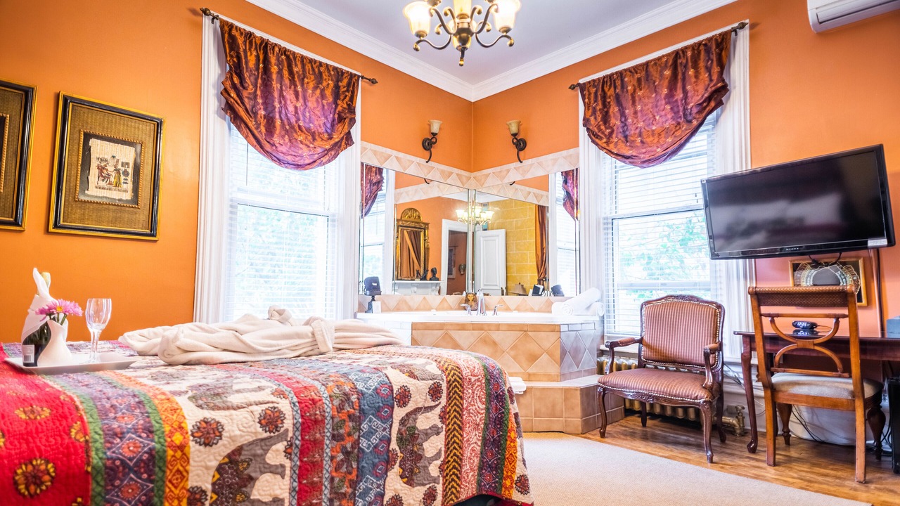 Photo of Bedroom in Downtown Ottawa