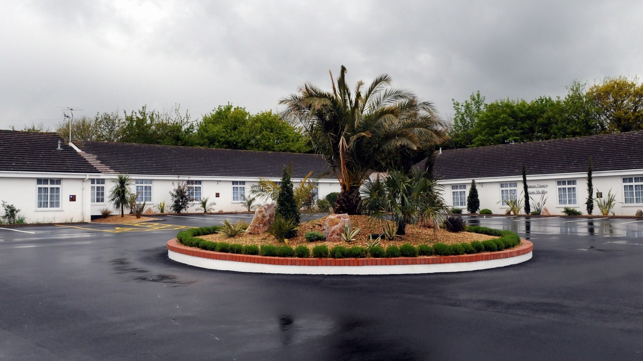 Photo of Outdoor in Kennford