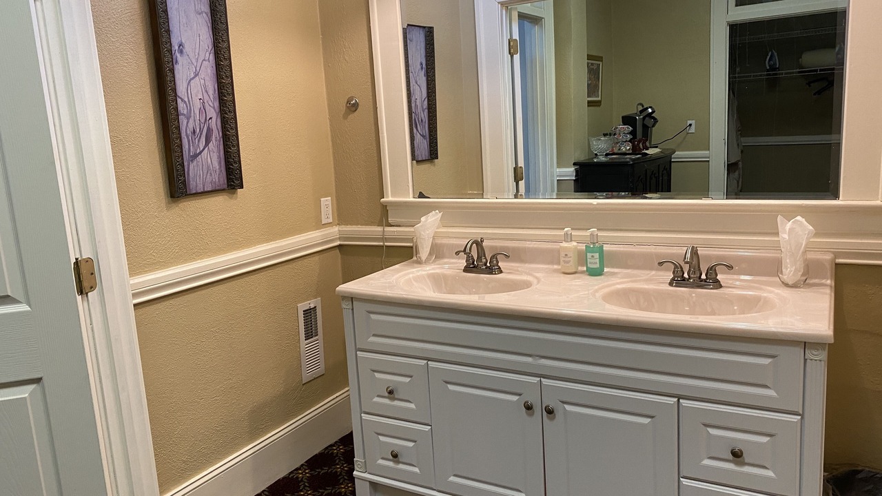 Photo of Bathroom in Rutherfordton