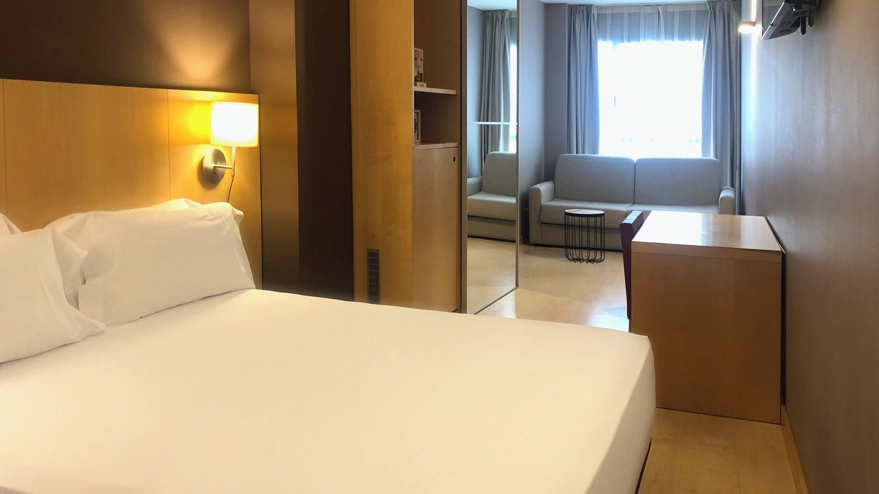 Photo of Bedroom in Logrono Historic Centre