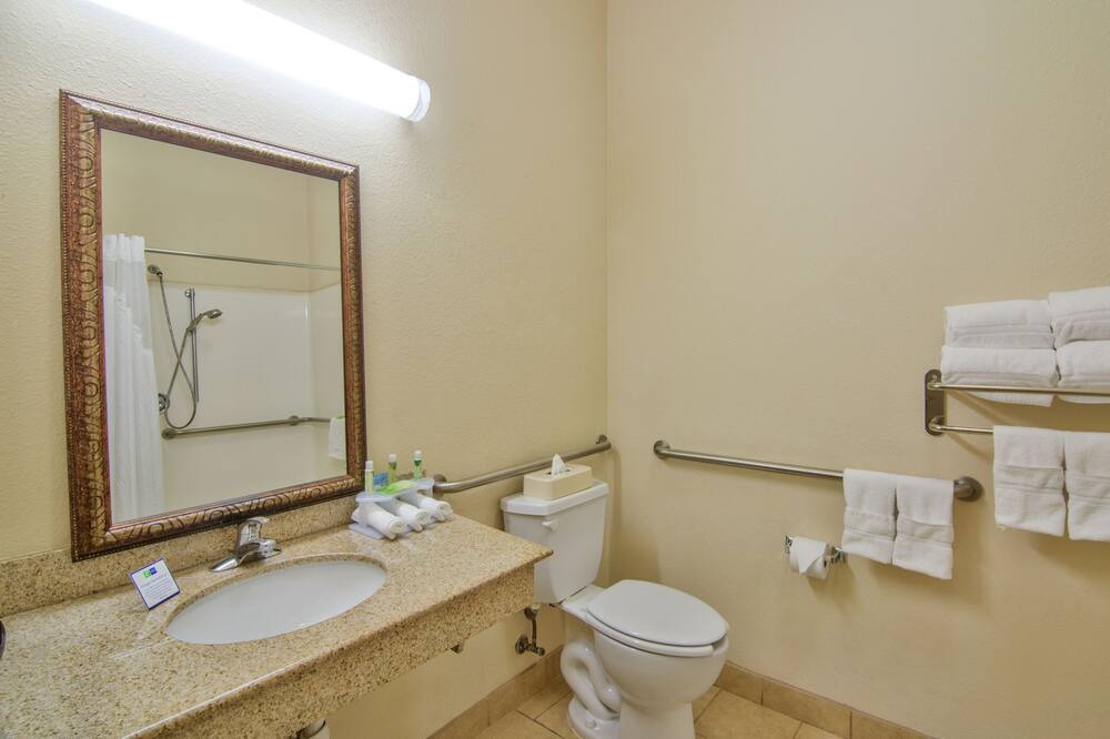 Photo of Bathroom in Terrell