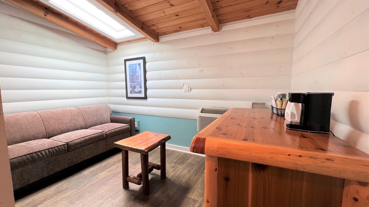 Photo of Bedroom in Warm Springs