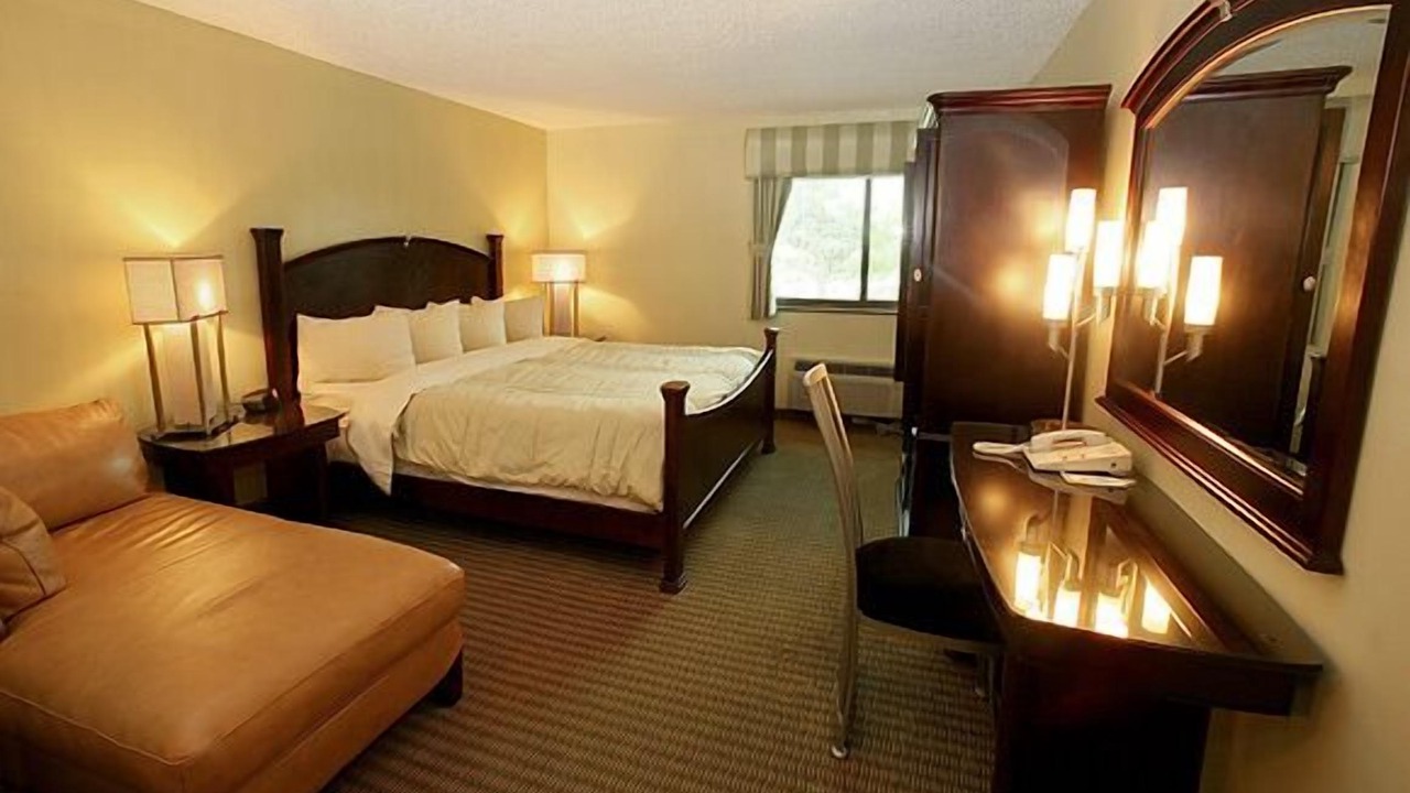 Photo of Bedroom in Southfield