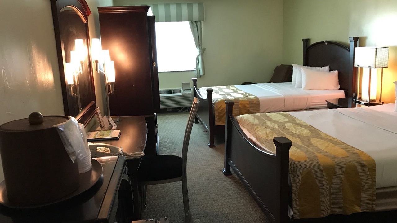 Photo of Bedroom in Southfield