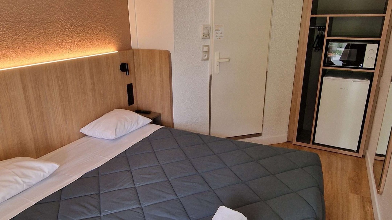 Photo of Bedroom in Lormont