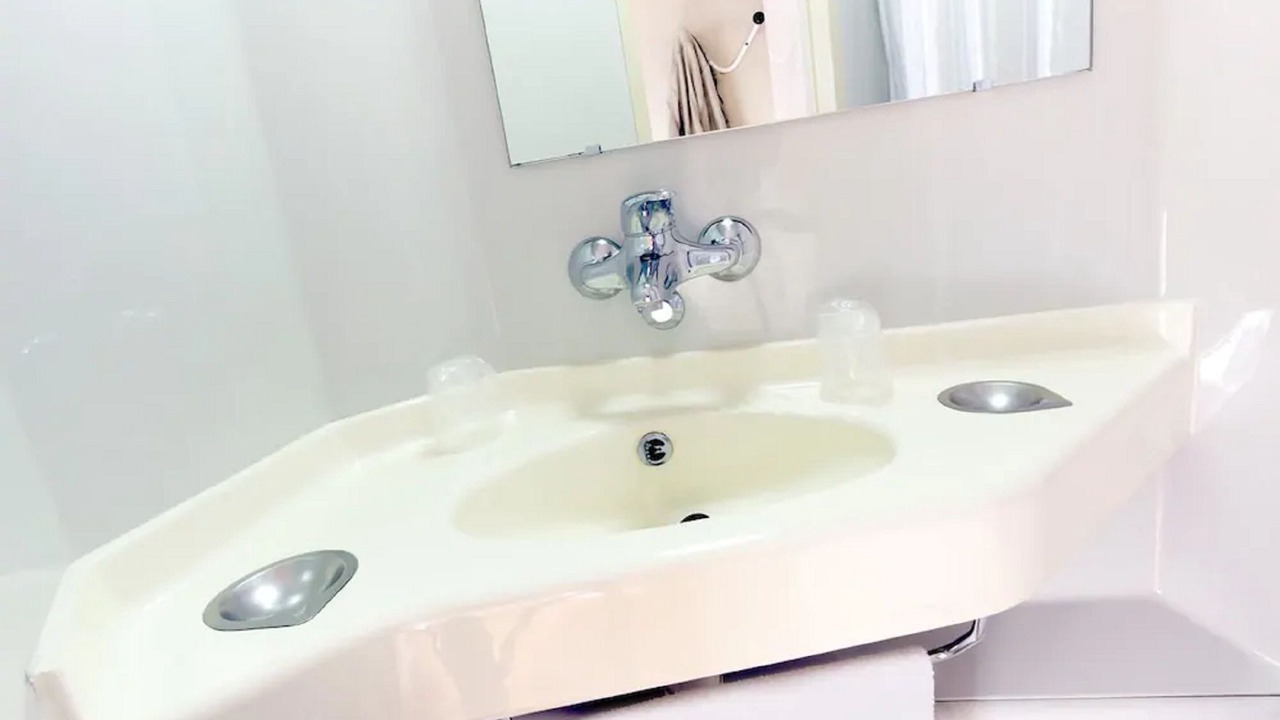 Photo of Bathroom in Proville